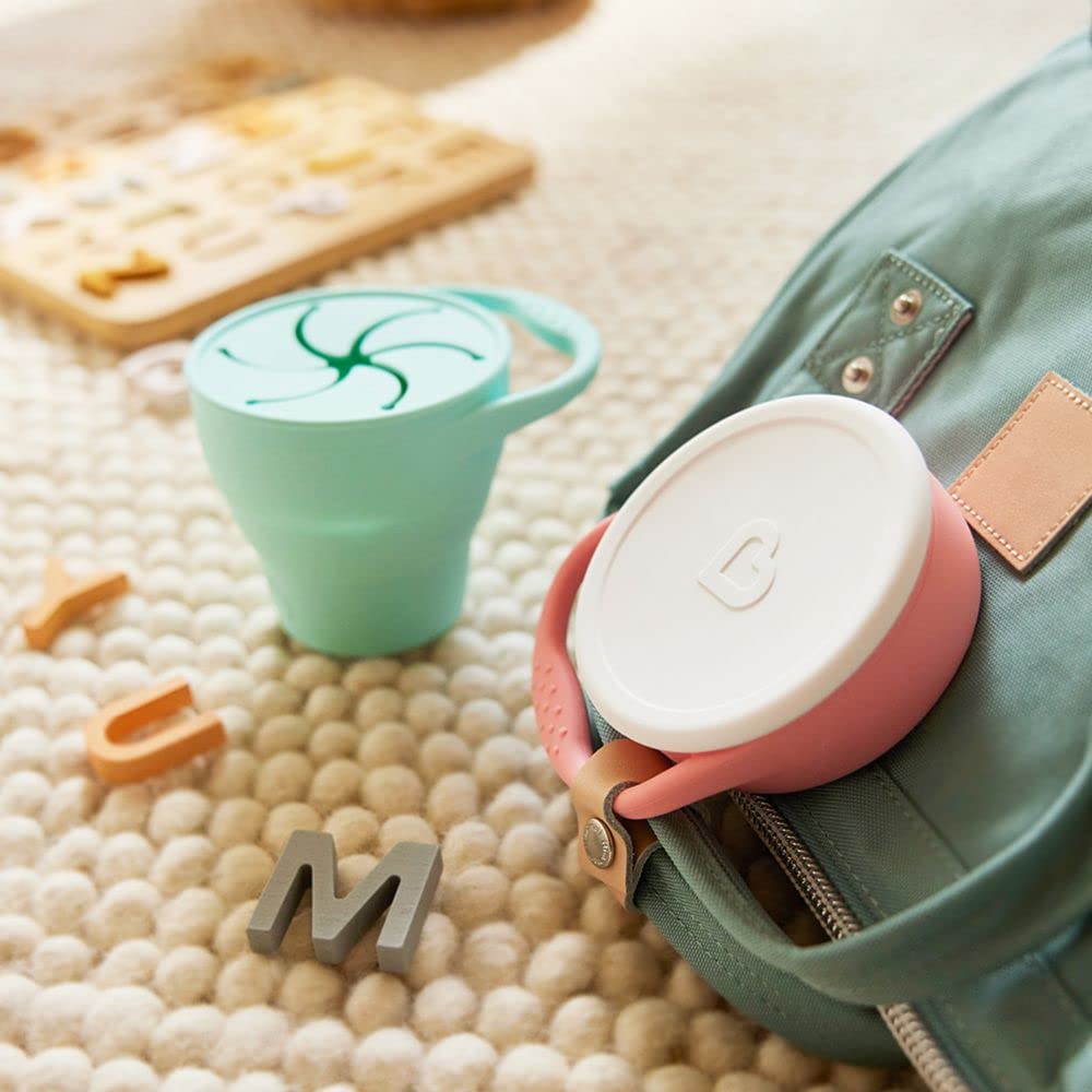 munchkin-snack-catcher-silicone-pot-go-ter-pliable-avec-couvercle-corail image 6