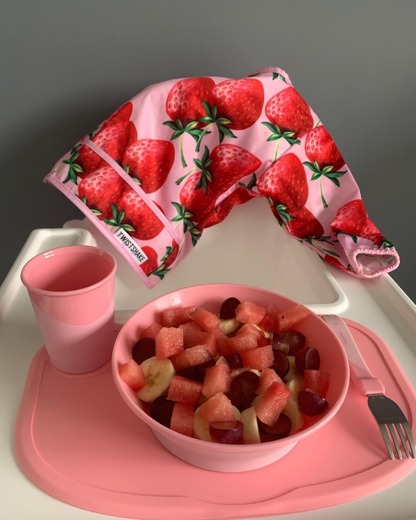 twistshake-set-click-mat-assiette-ventouse-38x25cm-noir-6m image 7