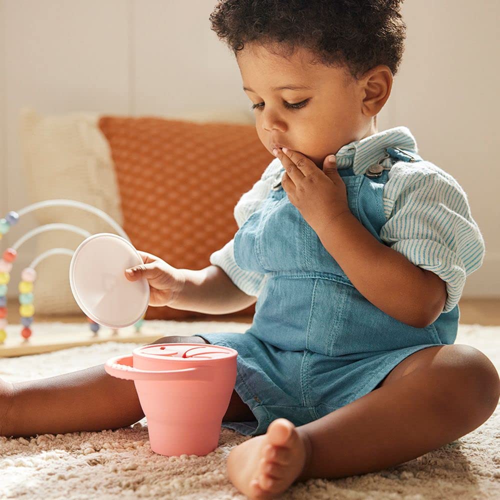 munchkin-snack-catcher-silicone-pot-go-ter-pliable-avec-couvercle-corail image 5