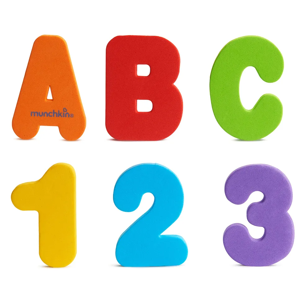 munchkin-learn-lettres-et-nombres-de-bain-en-mousse-36-pi-ces-flottantes image 1