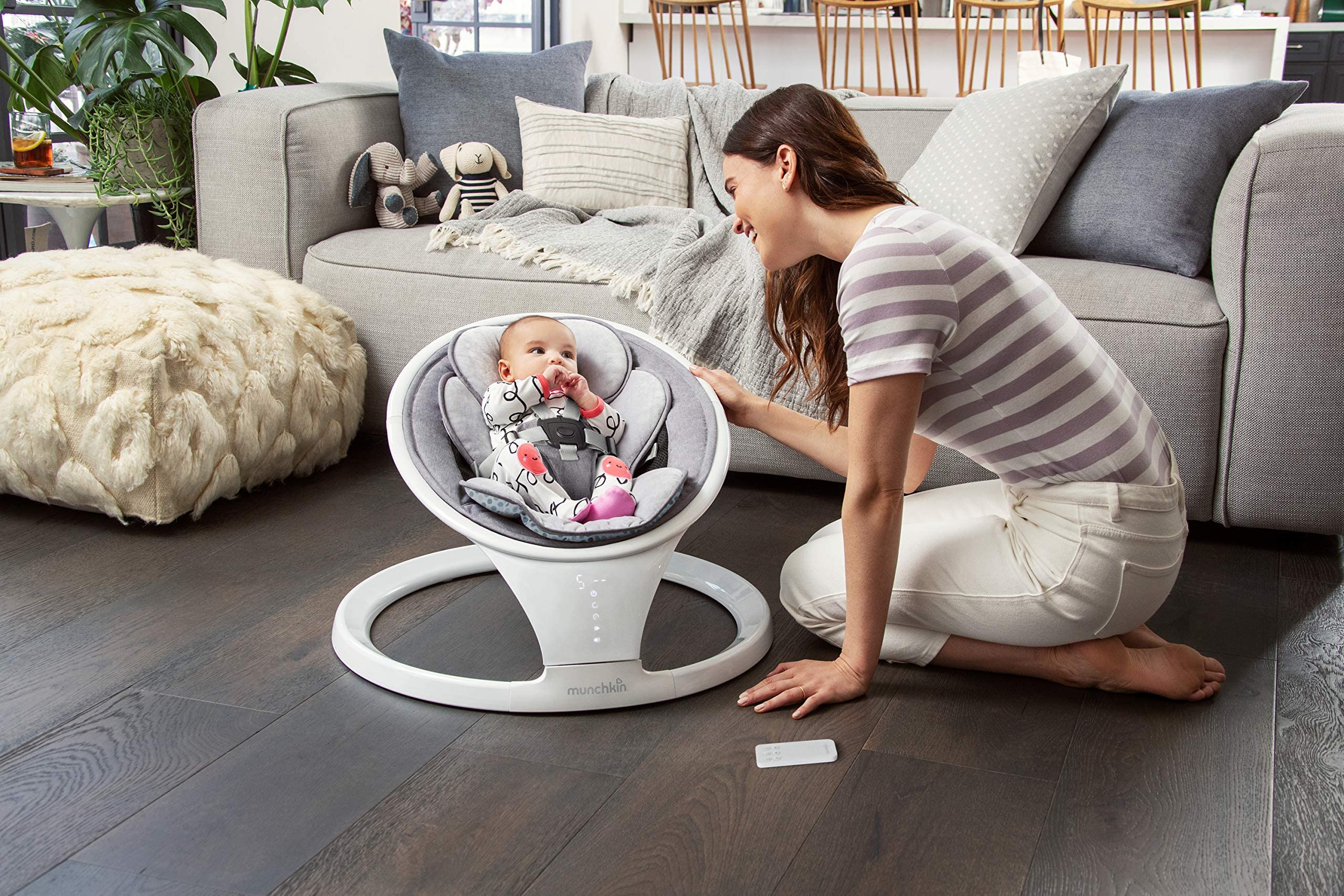 munchkin-si-ge-bascule-l-ger-bluetooth-5-balancements-avec-t-l-commande-et-sac image 3